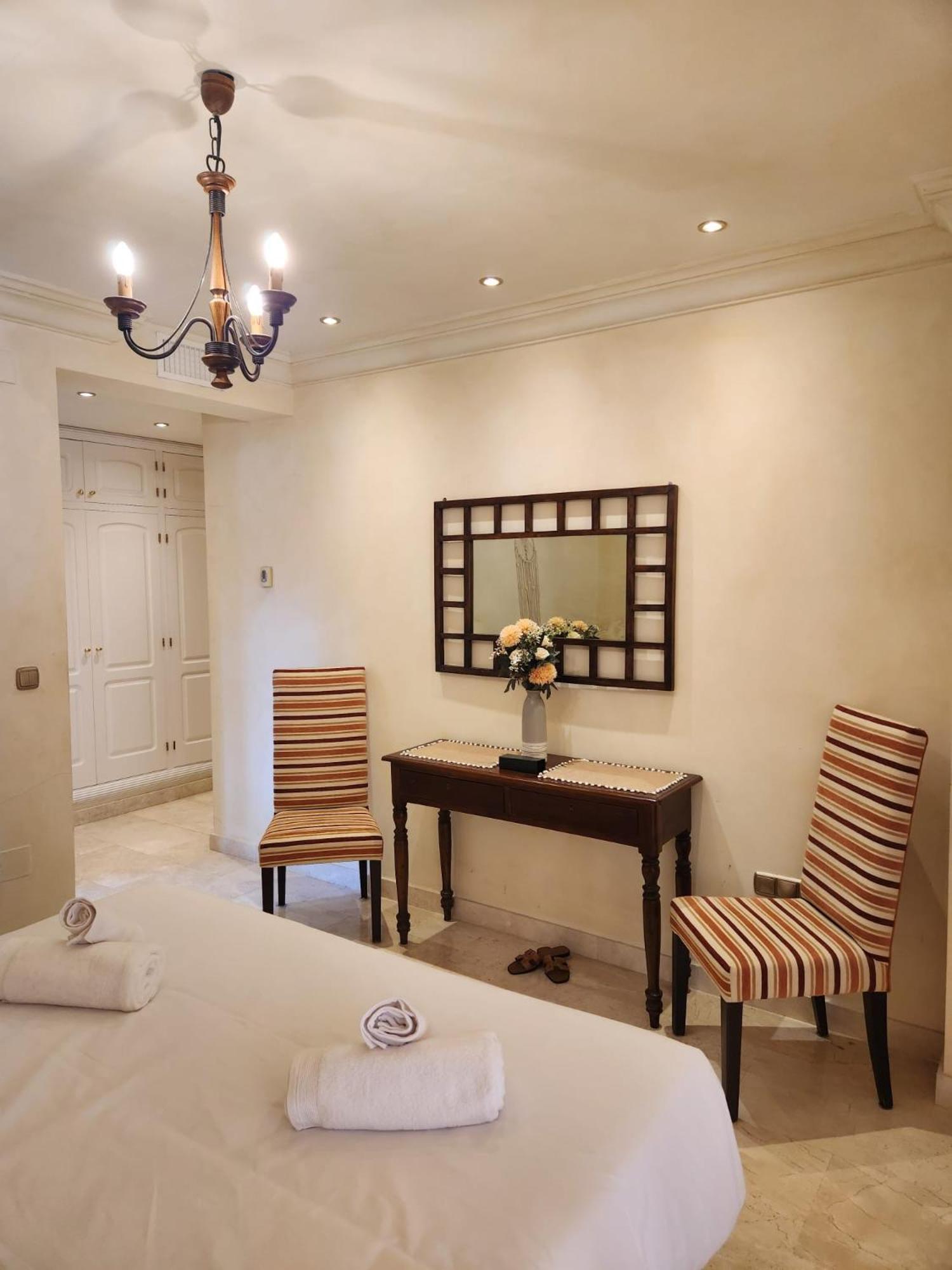 Apartment Luxury 2 Bedroom Apartment, Sierra Blanca, Marbella