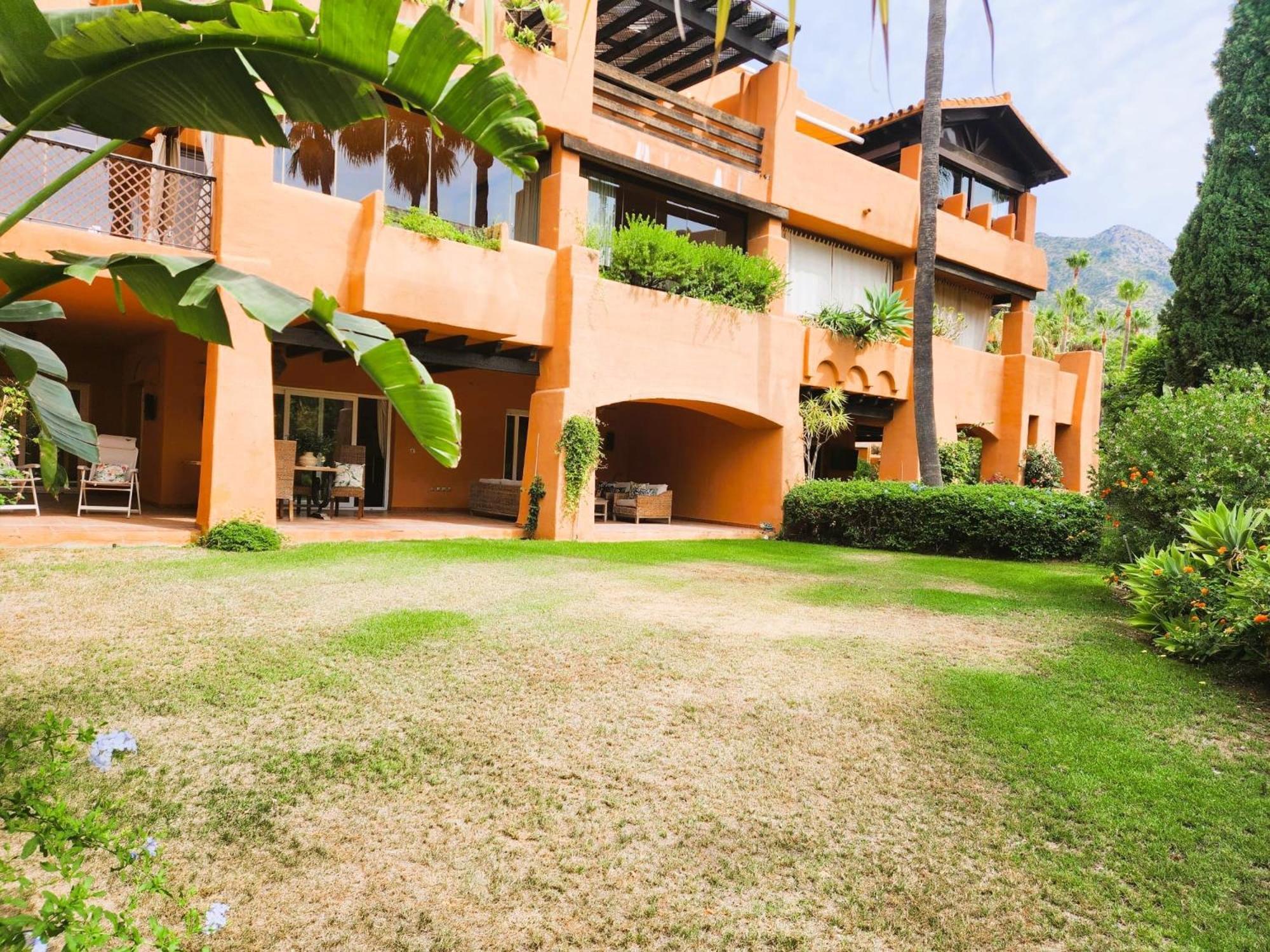 Luxury 2 Bedroom Apartment, Sierra Blanca,